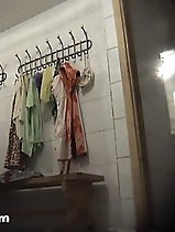 Spycamming real sexy bathers just from the showers